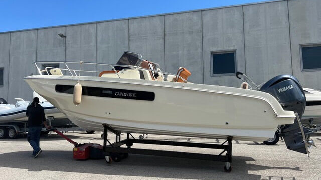 Capoforte 240 CX – €107,000.00