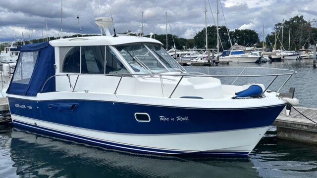 BENETEAU ANTARES 760 – STYLE, POWER, AND COMFORT! £35,995