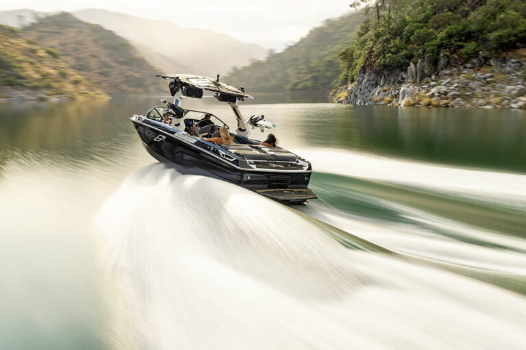 centurion_2025-ri265_on_water_4-768×511-1