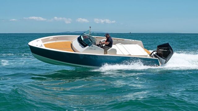 Utility 23 Pro Outboard Edition