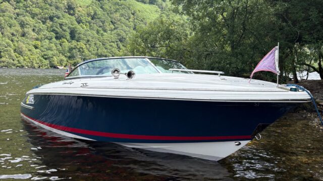 CHRIS-CRAFT SPEEDSTER – CLASSIC STYLE, V8 POWER £26,995