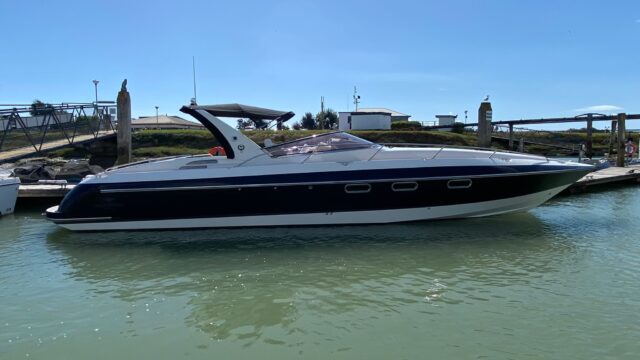 Hunton RS43 £195,000