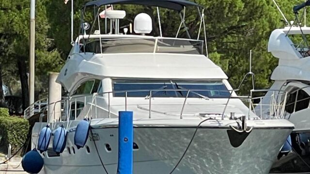 VZ 16 Fastyacht Expose-ID: 6536 €379,000 WAS €410,000