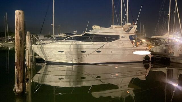 Azimut 35 Expose-ID: 6512 €75,000