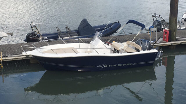 2016 WHITE SHARK 226 £49,950