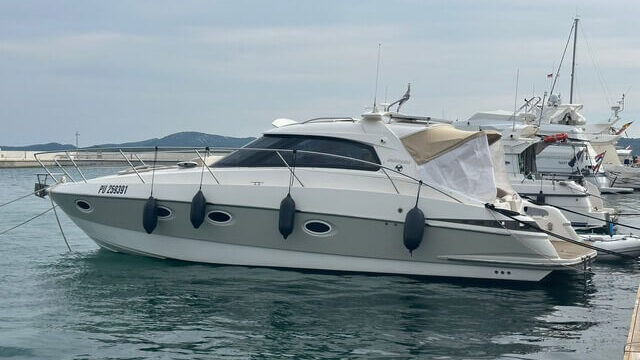 Elan 35 HT €125,000