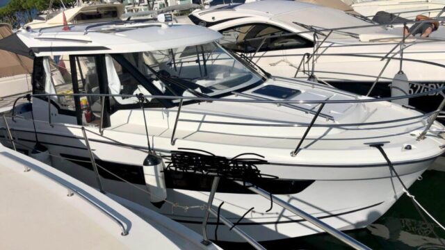 Jeanneau Merry Fisher 895 – Serie 2 €150,000