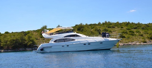 Azimut 54/58 €299,000