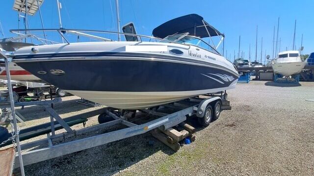 Rinker 246 Captiva Cuddy €36,000
