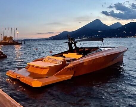 SAY Carbonyacht €699,000