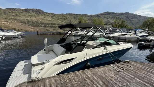 Sea Ray SDX 250 £ 109,950.00