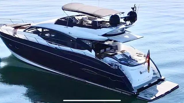 Princess S72 €1.750.000