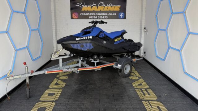 2023 Sea-Doo Spark Trixx 3up 90hp iBR £7,995.00
