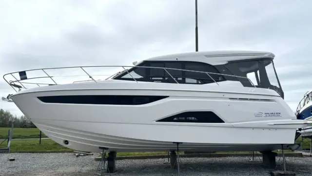 Bavaria R40 Coupe £565,388.00