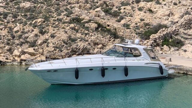 Sea Ray 510 Sundancer – Hardtop – €185,000