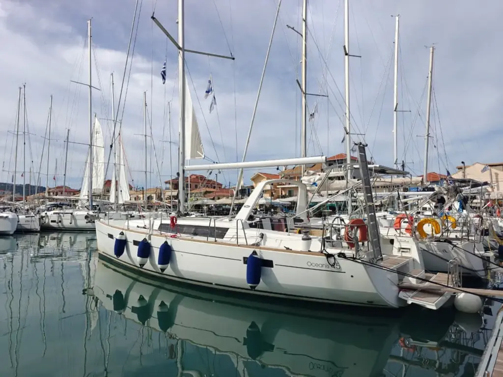 2013-Beneteau-Oceanis-45-for-sale-in-Greece-2