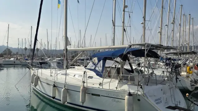 Beneteau Oceanis Clipper 393 €69,000