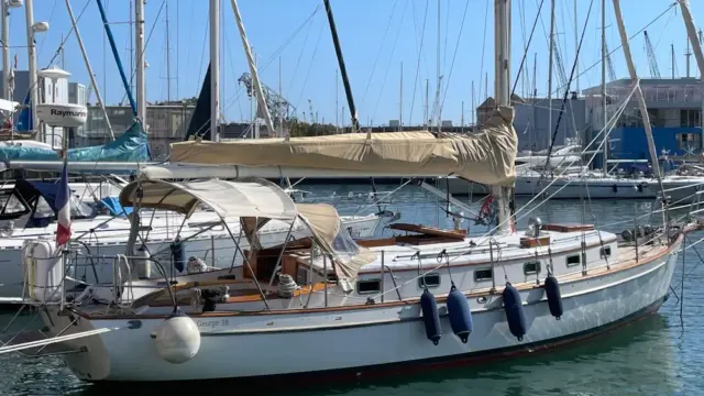 Cape George 38 €120,000
