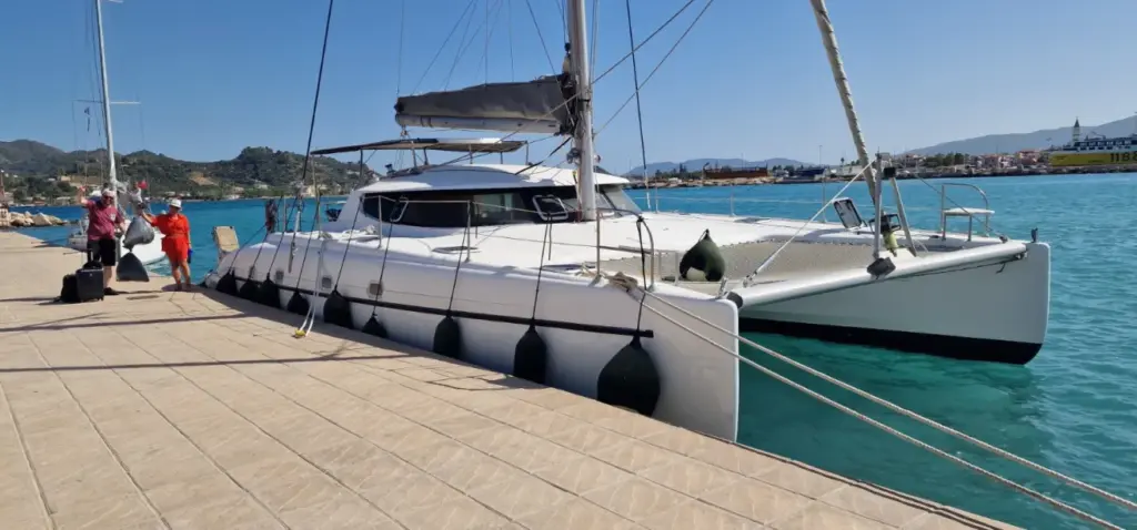 Fountaine-Pajot-Bahia-46-for-sale-in-Greece-2-1