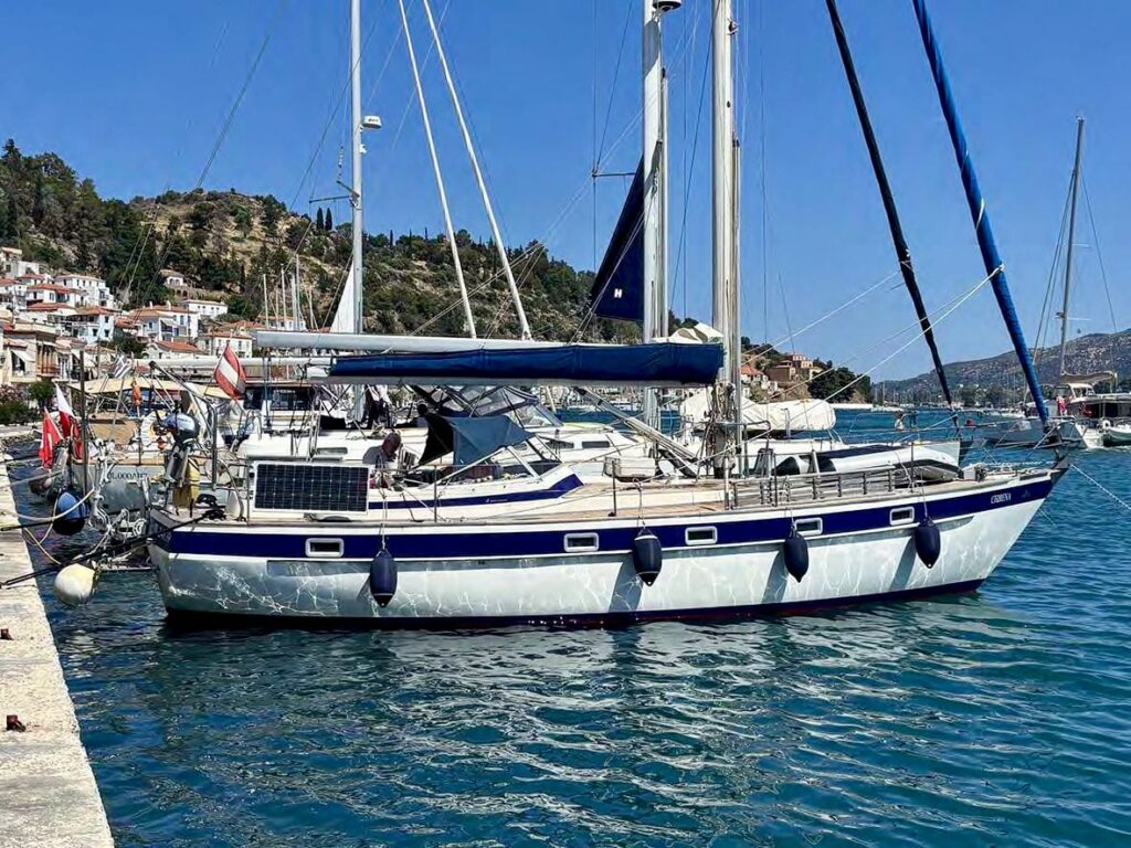 Hallberg-Rassy-38-for-sale-1