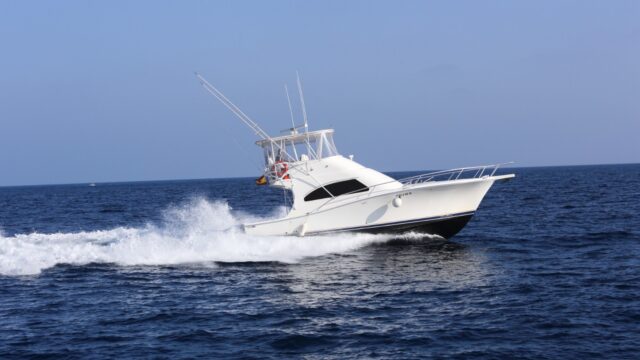 Luhrs 41 Convertible €179,900
