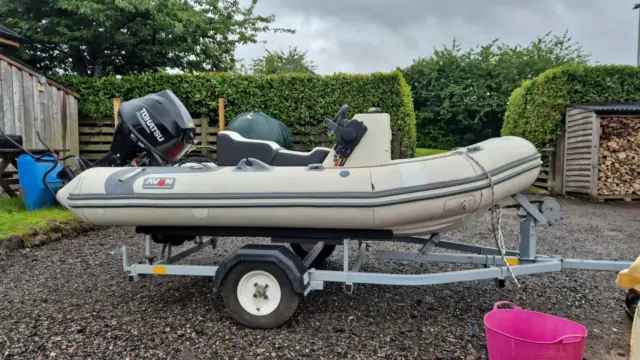 Avon Rover 340 RIB – £4,200
